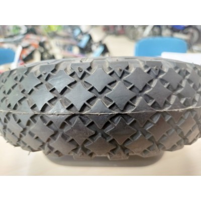NEUMÁTICO 3.00 x 4 DURO