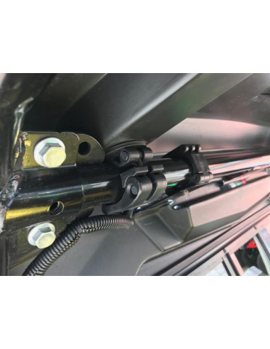 UTV John Deere Gator XUV550 4x4 2 Plazas