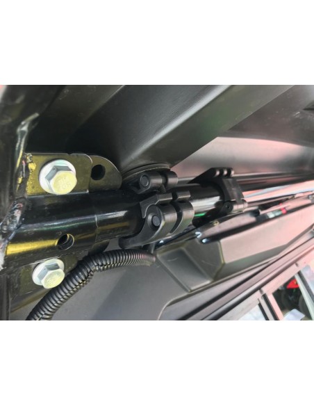 UTV John Deere Gator XUV550 4x4 2 Plazas