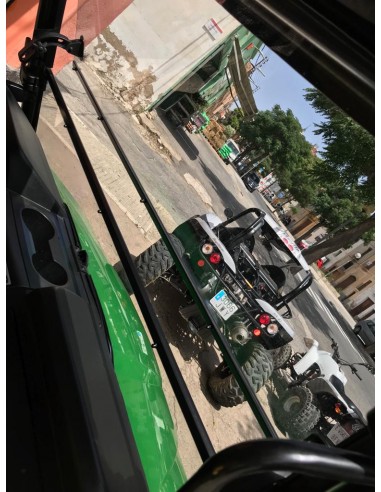 UTV John Deere Gator XUV550 4x4 2 Plazas