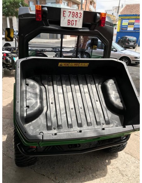 UTV John Deere Gator XUV550 4x4 2 Plazas