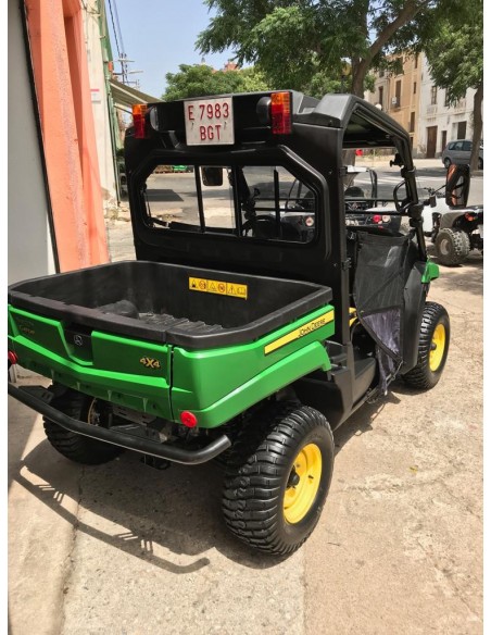 UTV John Deere Gator XUV550 4x4 2 Plazas
